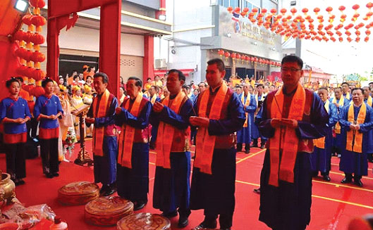 “妈祖下南洋重走海丝路”暨中泰妈祖文化活动周于泰国隆重举行 泰国石狮商会协办活动恭迎妈祖圣驾 “妈祖下南洋重走海丝路”暨中泰妈祖文化活动周于泰国隆重举行 泰国石狮商会协办活动恭迎妈祖圣驾